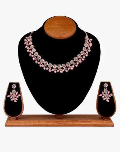 Tradition Gold Rose Necklace Set