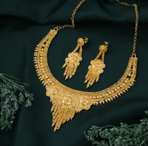 Gold Necklace Set